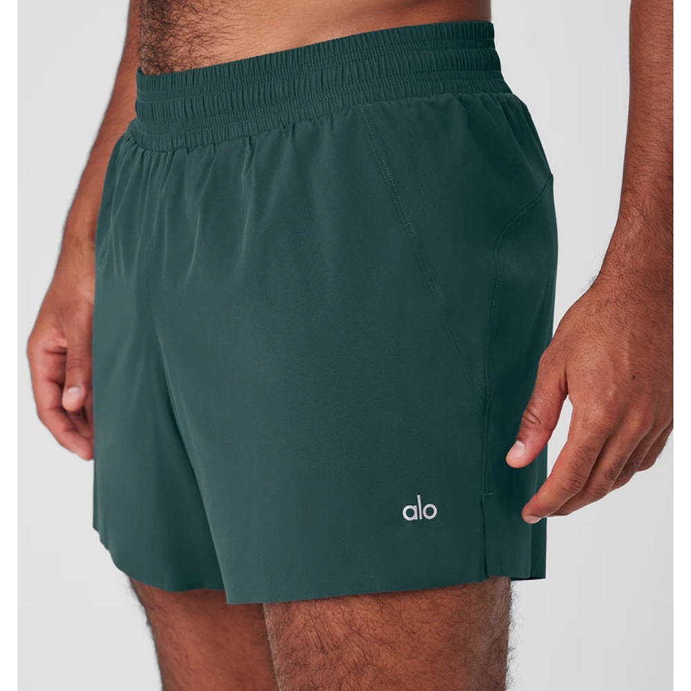 Alo Yoga Men’s 5” Adapt Running Short